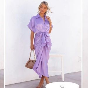 Vici Essence satin tie front midi shirt dress
